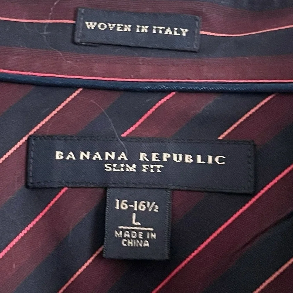 Banana Republic • Burgundy Navy Striped Button Down Shirt Slim Fit
